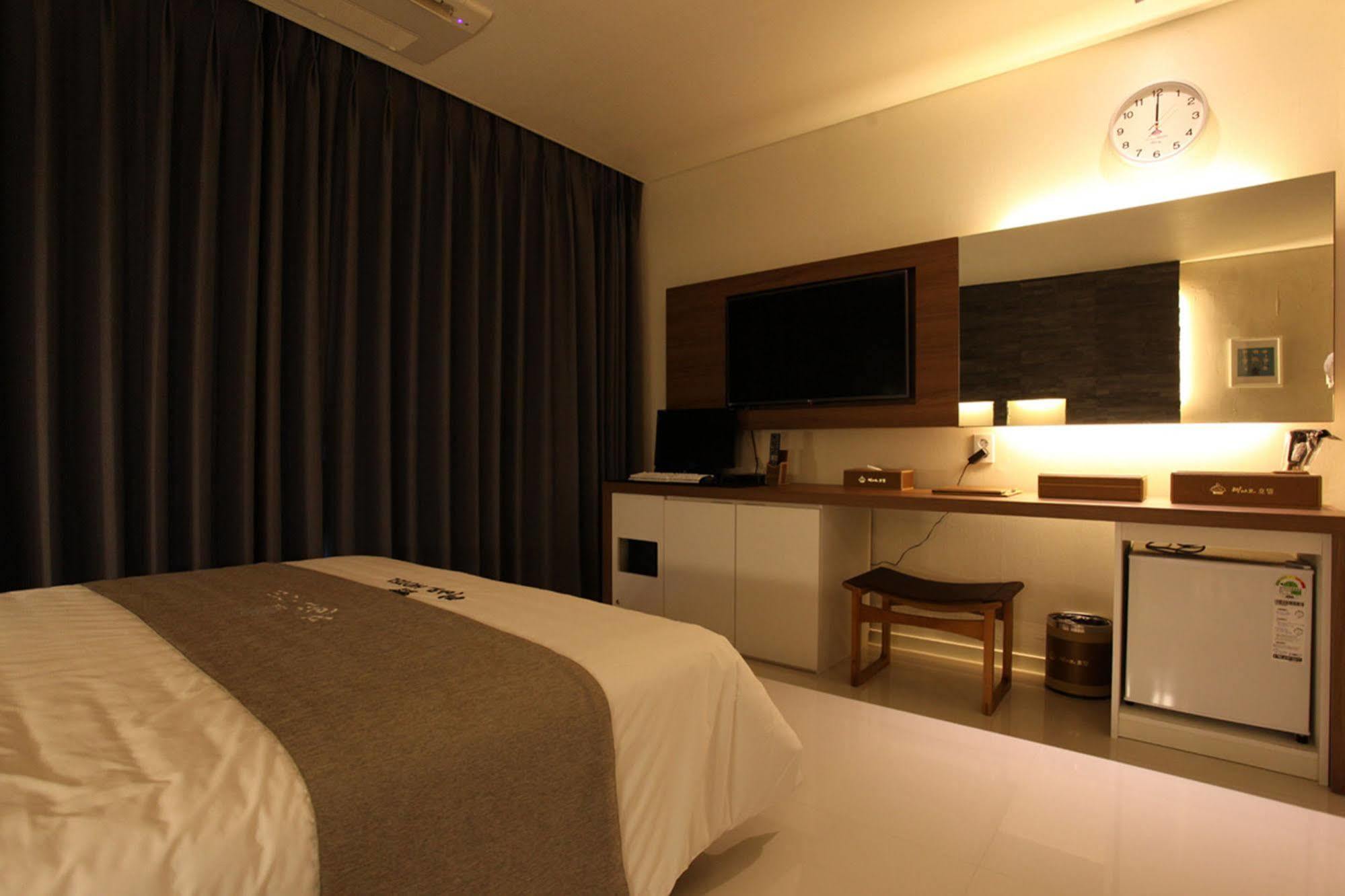 Drive In Hotel Tiamo Pocheon-si Exterior foto